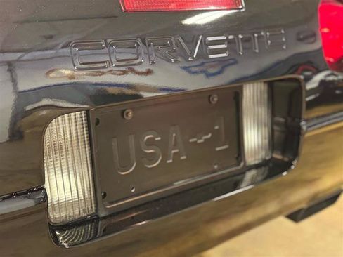 Used 1996 Chevrolet Corvette Coupe RWD image 10