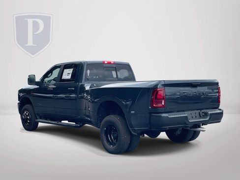 New 2026 RAM 3500 Big Horn AWD/4WD image 6