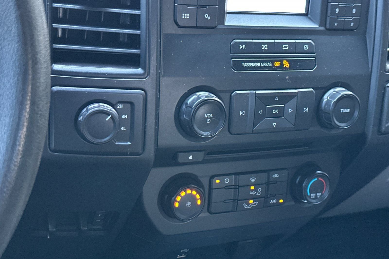 Used 2018 Ford F150 XL w/ Equipment Group 101A Mid AWD/4WD image 21