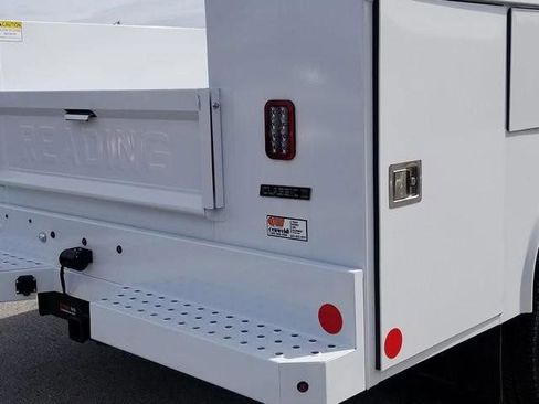 New 2025 Ford F550 4x4 Regular Cab Super Duty image 15