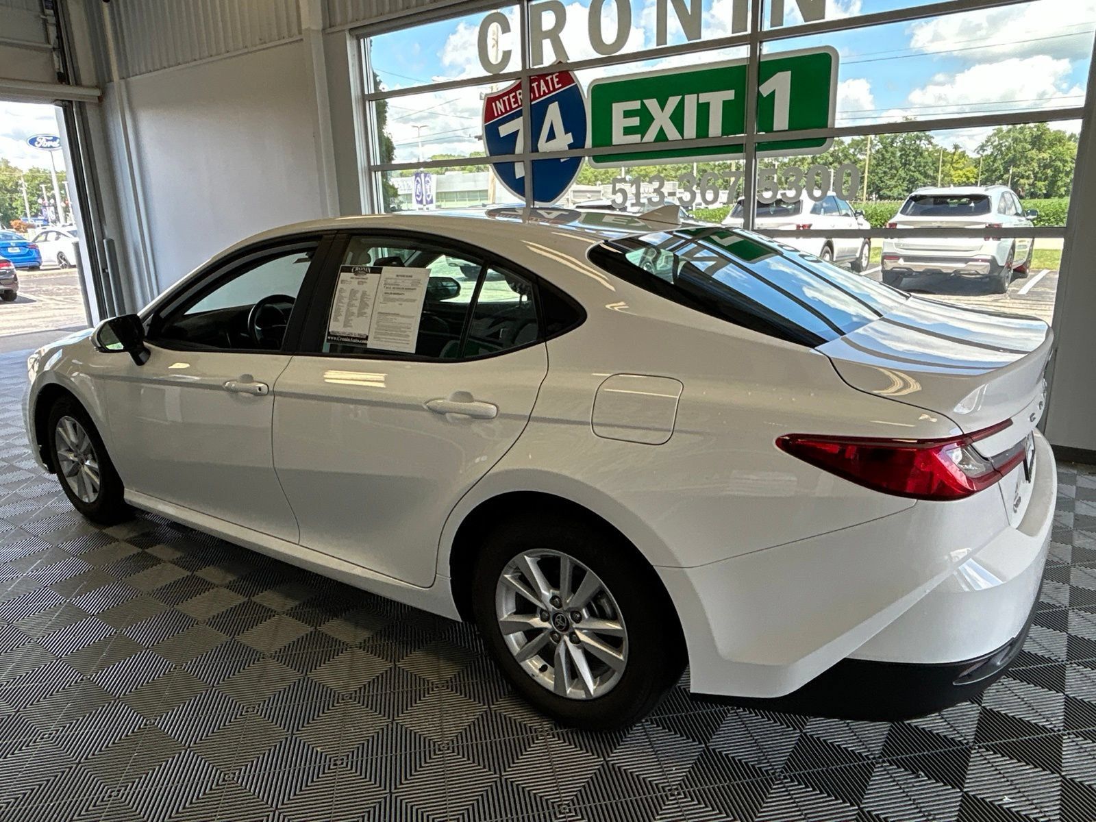 Used 2025 Toyota Camry LE FWD image 4