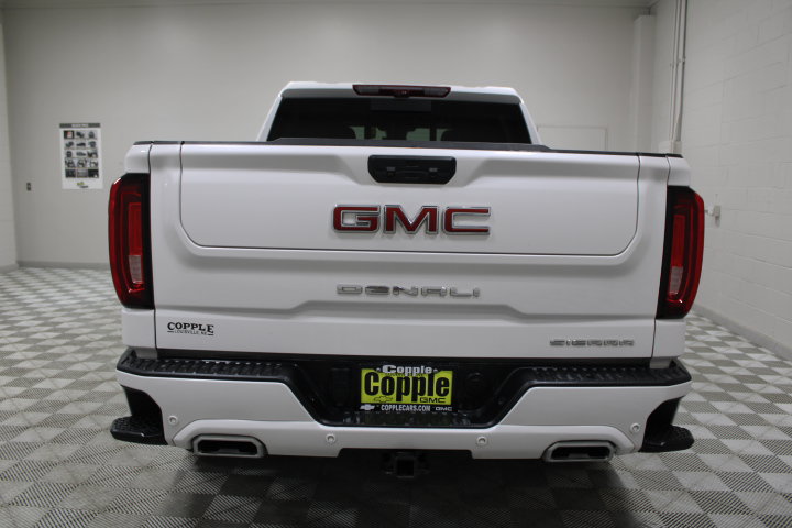 Used 2024 GMC Sierra 1500 Denali w/ Technology Package AWD/4WD image 10