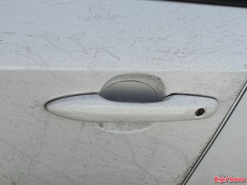 Certified 2023 Toyota Corolla SE w/ Carpet Mat Package (TMS) image 10