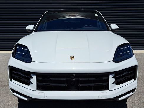 Certified 2025 Porsche Cayenne Coupe AWD/4WD image 10