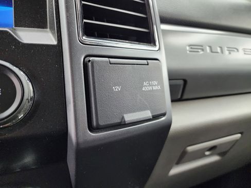 Used 2022 Ford F350 XLT w/ XLT Value Package image 56