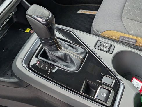 Used 2025 Subaru Crosstrek 2.5i Sport AWD/4WD image 10