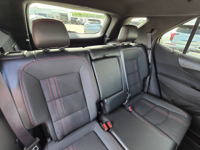 Used 2024 Chevrolet Equinox RS AWD/4WD image 16