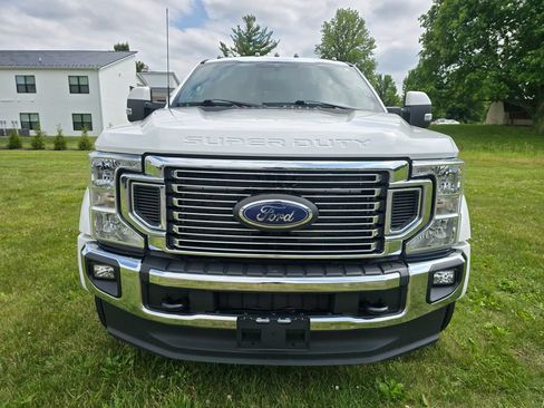Used 2022 Ford F450 Lariat w/ Camper Package AWD/4WD image 2
