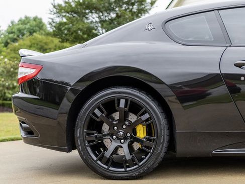 Used 2011 Maserati GranTurismo S RWD image 8