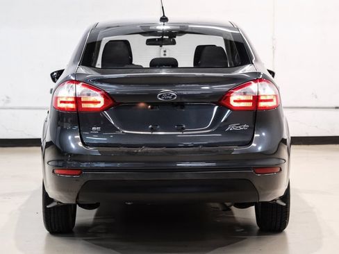 Used 2019 Ford Fiesta SE FWD image 9