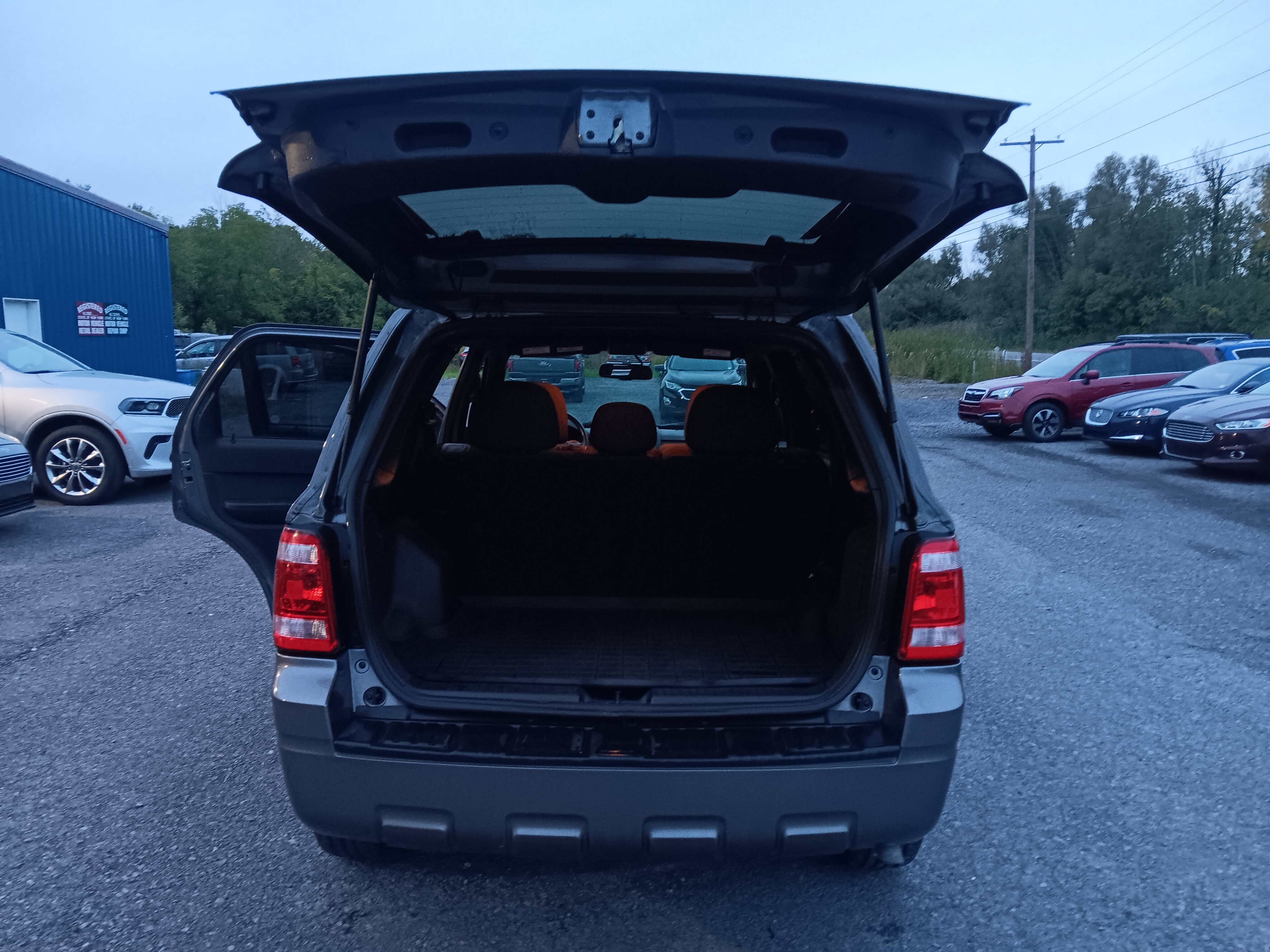 Used 2012 Ford Escape XLT AWD/4WD image 4
