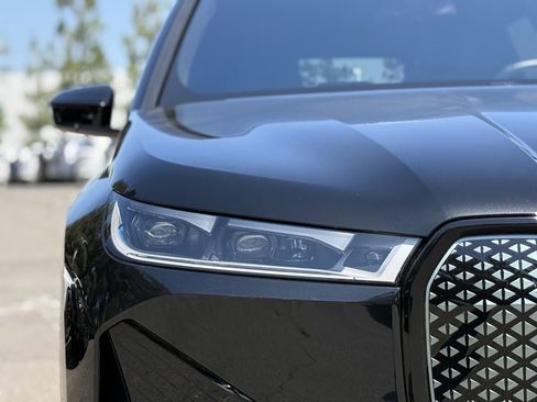 Used 2025 BMW iX xDrive50 image 12