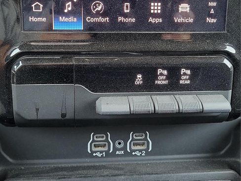 Used 2025 RAM 1500 Big Horn AWD/4WD image 15