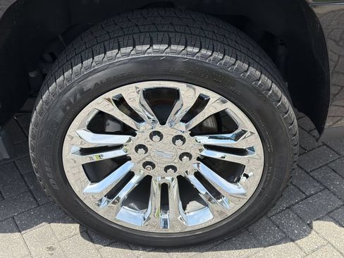 Certified 2019 Cadillac Escalade Luxury w/ LPO, Escalade Noir Package RWD image 36