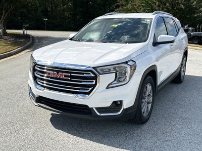 Used 2024 GMC Terrain SLT