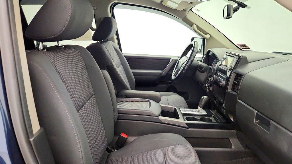 Used 2014 Nissan Titan SV w/ SV Value Truck Package AWD/4WD image 23