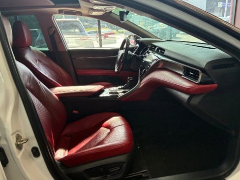 Used 2020 Toyota Camry XSE w/ Carpet Mat Package FWD image 32