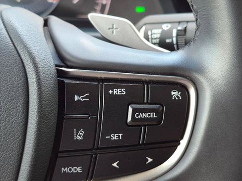 Used 2024 Lexus ES 350 w/ Accessory Package (Z1) FWD image 11