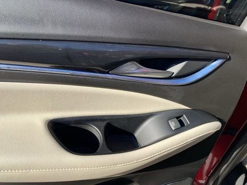 Used 2023 Buick Enclave Essence image 21