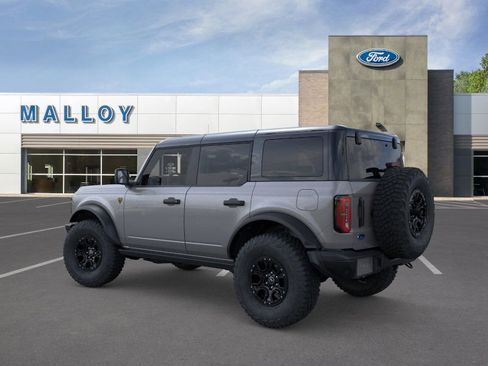 New 2026 Ford Bronco Badlands image 4