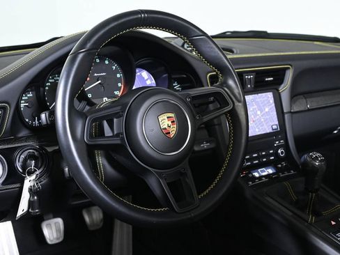 Certified 2019 Porsche 911 Speedster RWD image 12