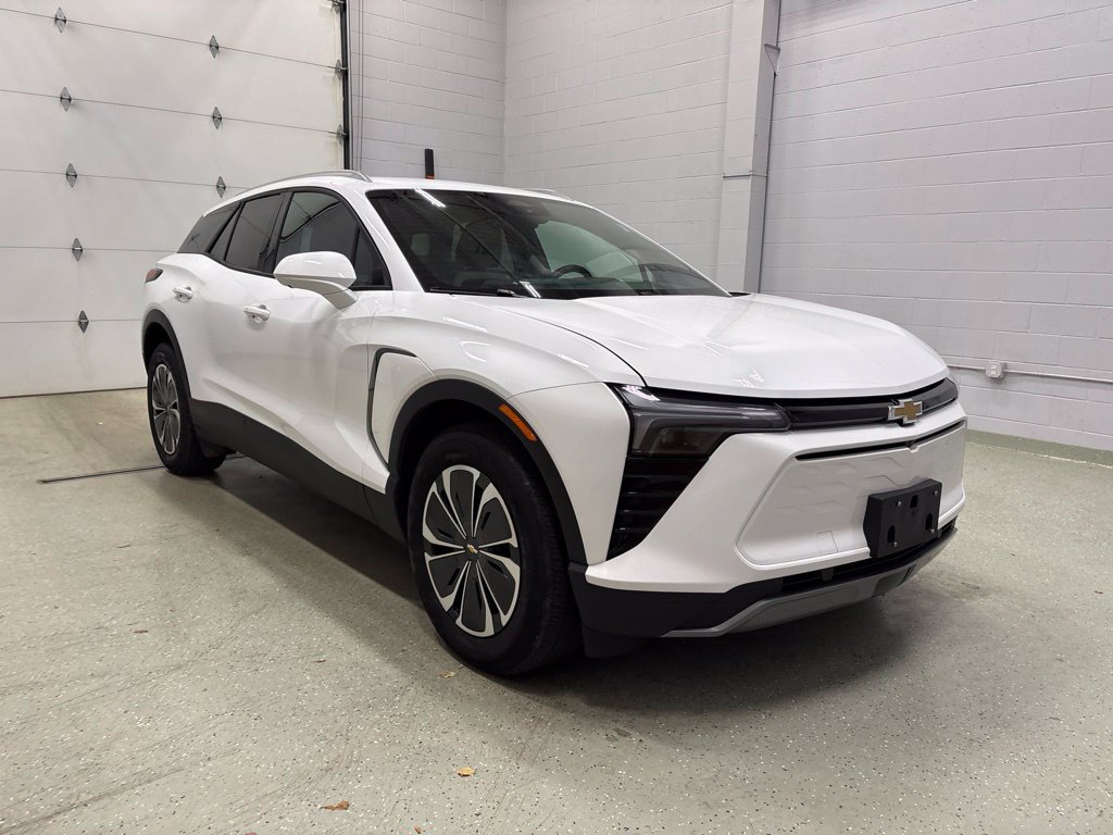 Used 2024 Chevrolet Blazer EV LT AWD/4WD image 2