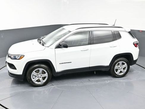 Used 2023 Jeep Compass Latitude image 47