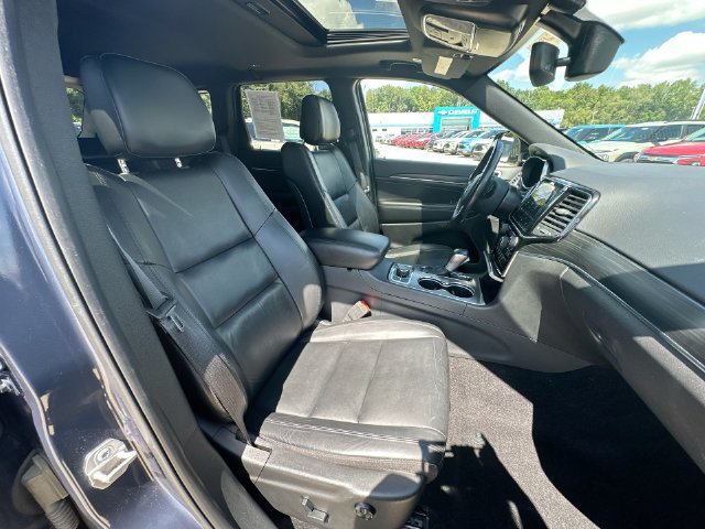 Used 2020 Jeep Grand Cherokee Limited w/ Premium Lighting Group AWD/4WD image 38