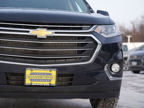 Used 2020 Chevrolet Traverse LT w/ Driver Confidence II Package image 9