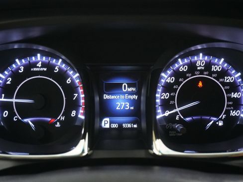 Used 2014 Toyota Avalon Limited image 18