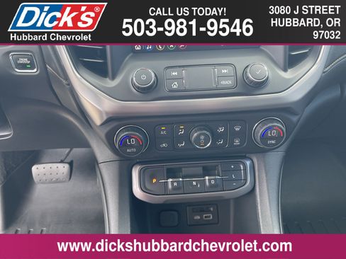 Used 2021 GMC Acadia AT4 w/ Technology Package AWD/4WD image 23