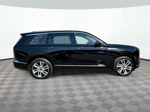 New 2026 Cadillac Vistiq Luxury image 8