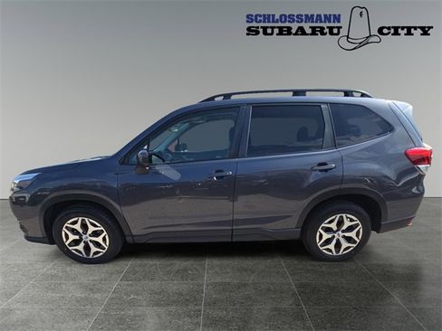 Certified 2022 Subaru Forester Premium image 6