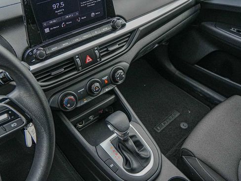 Used 2024 Kia Forte LXS image 17