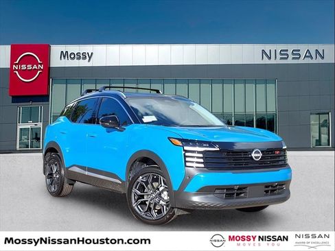 New 2026 Nissan Kicks SR image 1