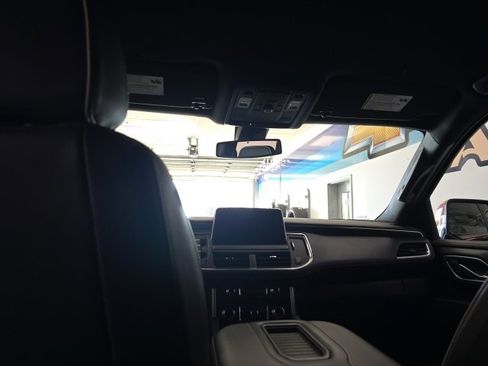 Used 2021 GMC Yukon SLT w/ SLT Luxury Package image 13