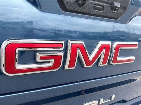 Used 2024 GMC Sierra 1500 Denali w/ Technology Package AWD/4WD image 31