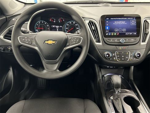 Used 2023 Chevrolet Malibu LT image 19