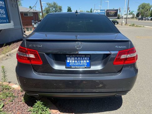 Used 2010 Mercedes-Benz E 550 4MATIC Sedan image 6