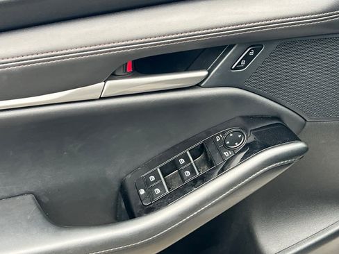 Used 2024 MAZDA MAZDA3 s image 13