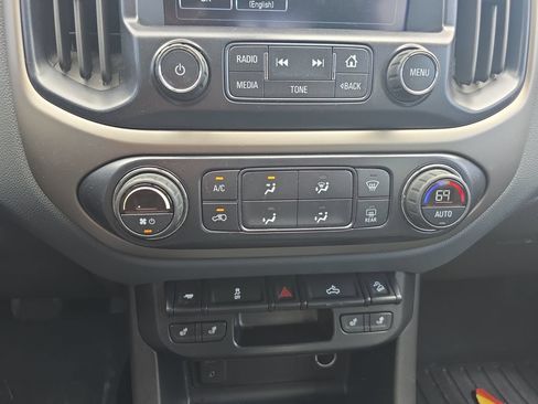 Used 2016 Chevrolet Colorado Z71 AWD/4WD image 19