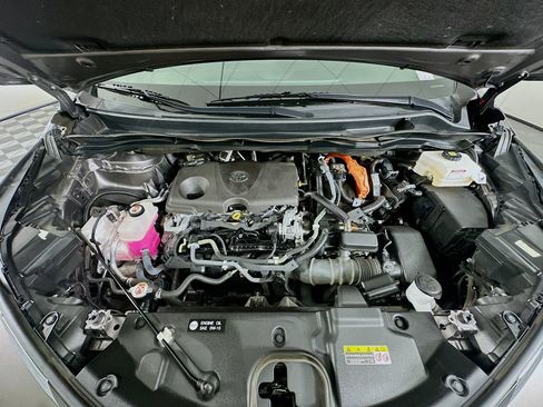 Used 2021 Toyota Sienna XLE image 35