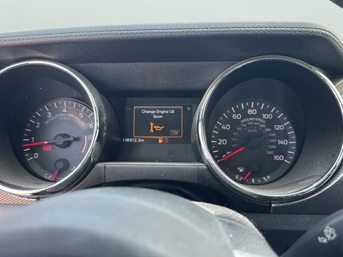 Used 2015 Ford Mustang GT RWD image 29