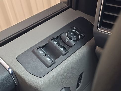 Used 2020 Ford F250 XLT w/ XLT Value Package AWD/4WD image 15