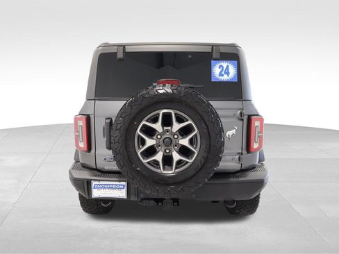 Used 2024 Ford Bronco Badlands AWD/4WD image 3