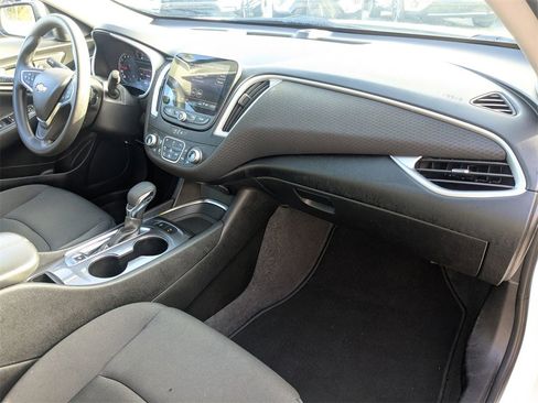 Certified 2024 Chevrolet Malibu LT image 7