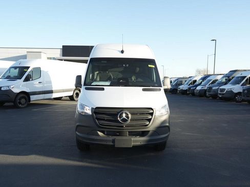 New 2026 Mercedes-Benz Sprinter 2500 image 2