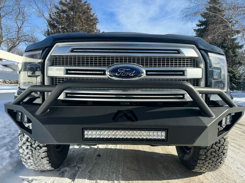 Used 2016 Ford F150 Platinum w/ Equipment Group 701A Luxury image 13