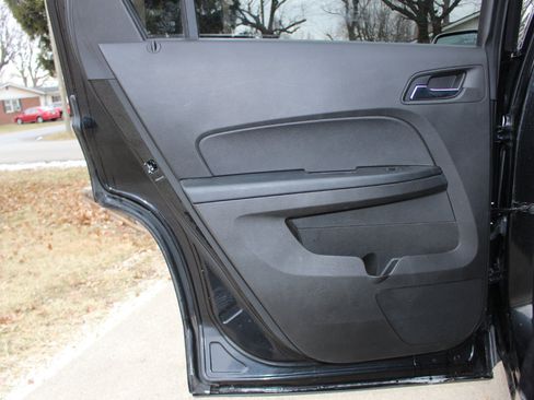 Used 2015 GMC Terrain SLT w/ Chrome Edition image 29