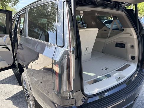 New 2026 Cadillac Escalade Platinum Sport AWD/4WD image 11